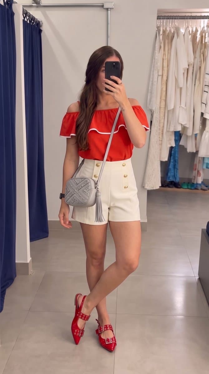 Shorts Branco Botões Dourado Zara P, Zara, Branco, tamanho P — foto 4